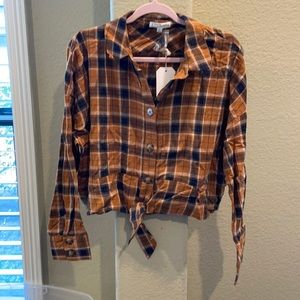 Plaid Orange/Navy top with price tag